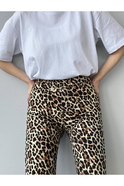 Friday Mood Women's Leopard Patterned Spanish Leg Jeans with Slit Detail