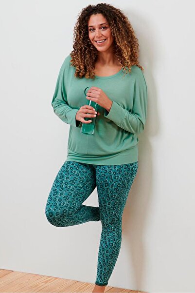 Tchibo بلوزة رياضية نسائية بأكمام طويلة، باللون الأخضر