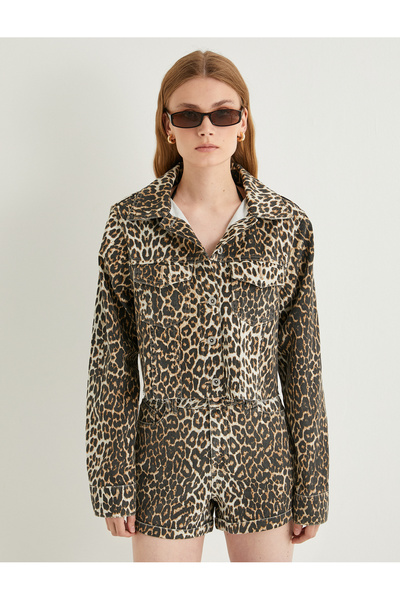 Koton Jachetă clasică cu rever cu imprimeu leopard - cu nasturi și detaliu de buzunar