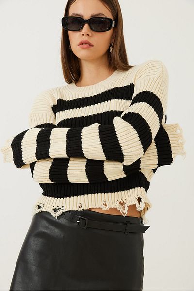 Bianco Lucci Women's Ripped Detailed Striped Sweater 85001009