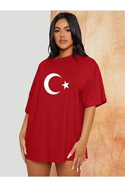 WOODROFFE KADIN AY YILDIZ BASKILI KISA KOLLU OVERSİZE SİYAH BEYAZ KIRMIZI T-S...