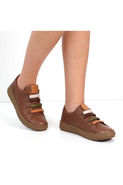 Celal Gültekin Kadın Ceviz Bağcıklı Kalın Tabanlı Deri Ayakkabı