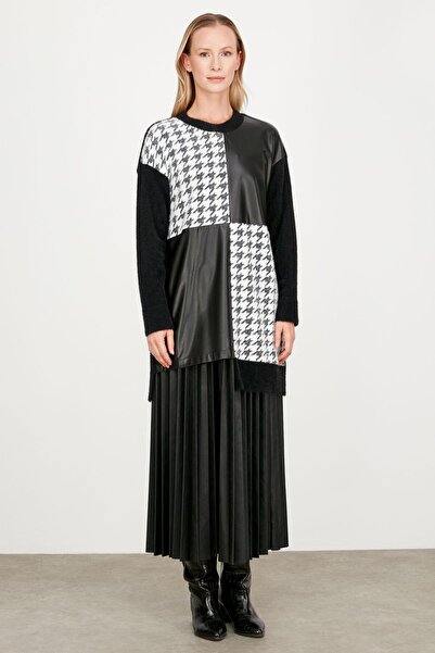 Tığ Triko DERİ DETAYLI KAZAYAKLI TUNİK SİYAH