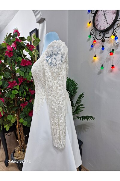 GELİNLİKCİ After  party  elbisesi