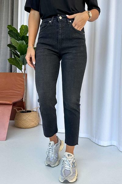 Mine Tan Butik High Waist Boyfit Jeans with Cut Detail on the Leg - Black