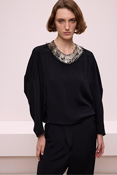 BAQA Boncuk Yaka Aksesuarlı Bluz