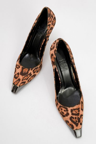 LuviShoes حذاء نسائي بكعب عالٍ منقوش باللون الأسود والأصفر من BRELO