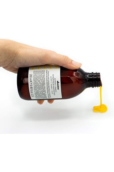 Davines Color Enhancing Shampoo That Brightens Yellow Tones: Alchemic Golden Evayeni343