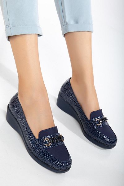 Dilimler Ayakkabı Navy Blue Patent Leather Crocodile Printed Wedge Heel Women's Shoes