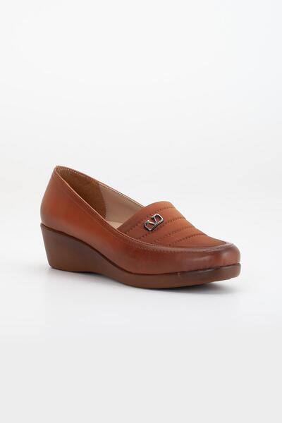 Dilimler Ayakkabı Tan Colored Women's Wedge Heel Shoes - Stretch Skin and Face Stitched