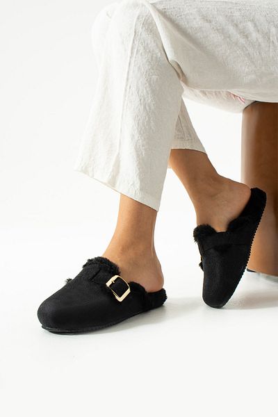 Moda Devrin Black Suede Buckle Inside Plush Slippers