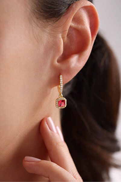 Nereze 925 Ayar Gümüş Gold Kaplama Sallantılı U Model Fuşya Renk Kare Model Küpe