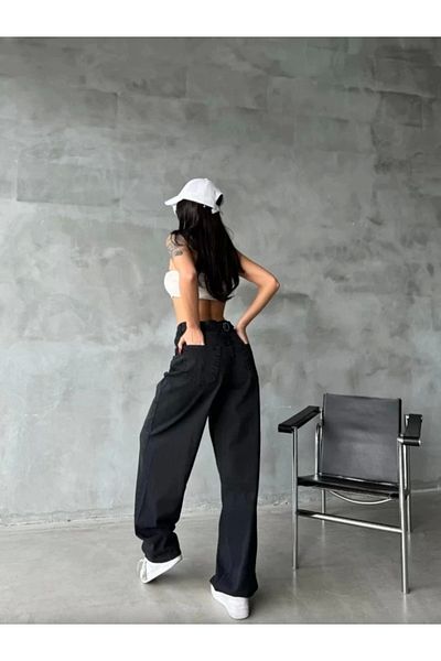 Zora Butik Baggy Jeans with Belt Buckle| BLACK