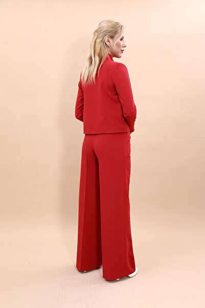 ÖNDER ÖZSOY Boydan Düğmeli Mini Ceket & Yüksek Bel Pileli Bol Paça Pantolon Takım-Kırmızı