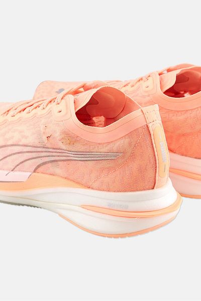 Puma Women Deviate Nitro Wildwash Lace Up Running Shoe, Peach