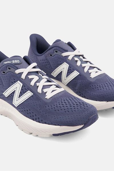 New Balance حذاء جري نسائي W880E13 متوسط الحجم برباط، أزرق داكن