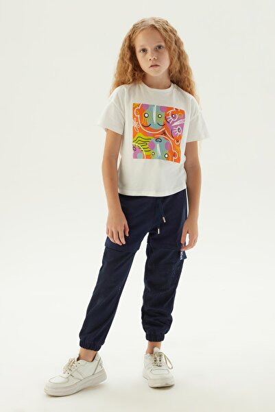 Tyess BG Store Girl's White T-Shirt