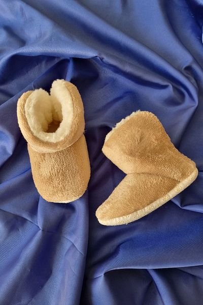 Trade Bazaar 0-12 Months Baby Slippers - Plush, Furry Non-Slip Sole Booties