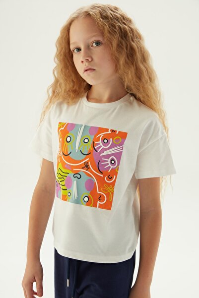 Tyess BG Store Girl's White T-Shirt