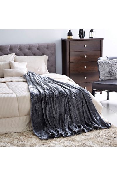 Home Box Lavish King Micro Flannel Blanket - 240x220 cm
