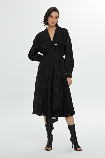 GİZİA Kare Desenli Asimetrik Kesim Siyah Elbise