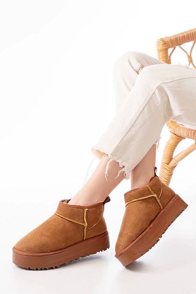 Bella Vista Tan Suede Fur Inside Winter Closed Toe Women's Daily Slippers