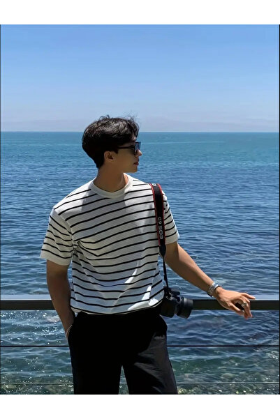 Tarz Cool Ανδρικό μπλουζάκι πλεκτό ματ λευκό κοντομάνικο με ραβδώσεις από ακρυλικό-βαμβάκι