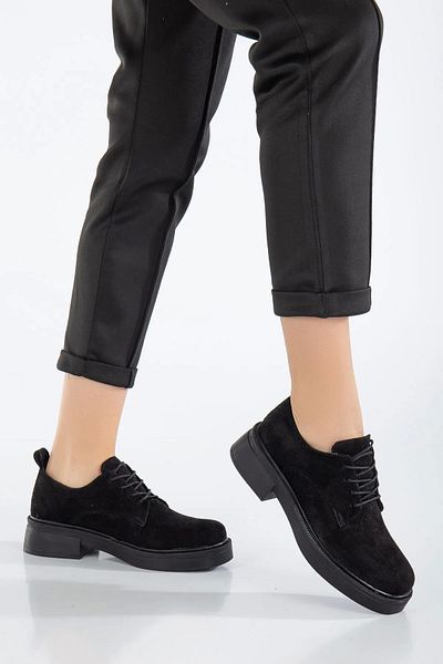 GULT Women's String Loafer Black