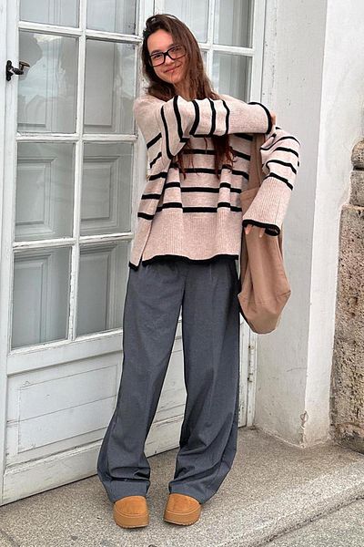 Seeh Pulover cu decolteu în dungi bej - SH213