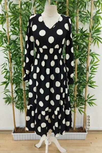 Mossta Μαύρο φόρεμα με λαιμόκοψη σε σχήμα V με μακρύ κρεπ πουά