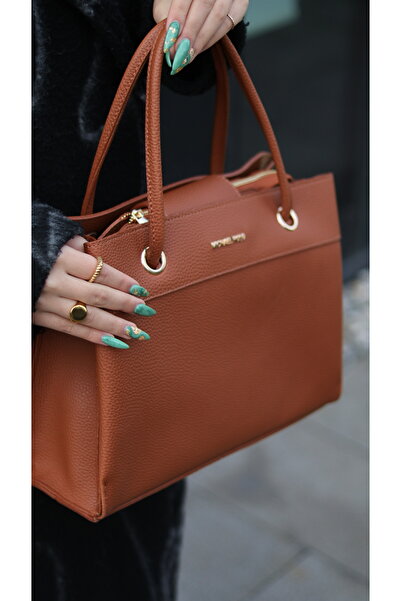 mp michael polo حقيبة يد وحقيبة كتف نسائية من مايكل بولو بتفاصيل مفصلة