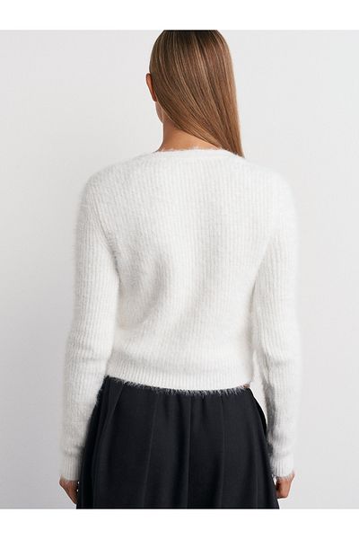 Dilvin 60275 V-Neck Buttoned Soft Textured Shiny Knitwear Cardigan-Ecru