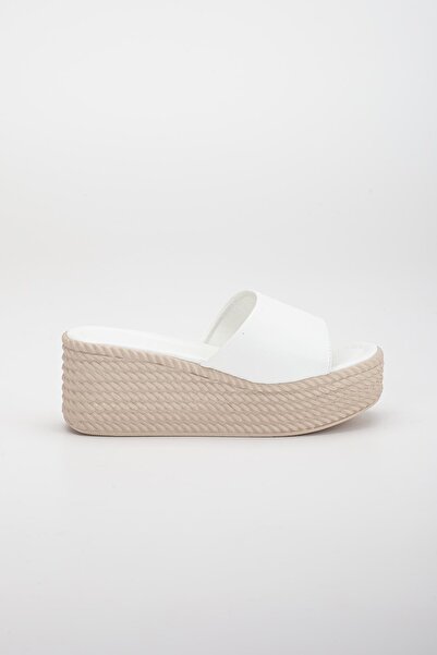 Dilimler Ayakkabı Γυναικείες παντόφλες λευκές ψάθινες με σφήνα τακούνια - Flat Thick Tekband
