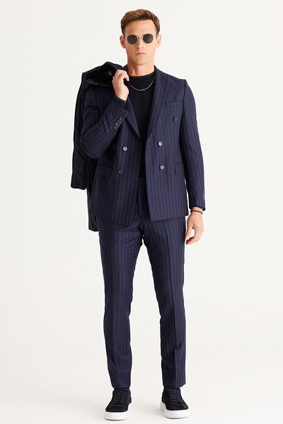 ALTINYILDIZ CLASSICS Men's Navy Blue Slim Fit Slim Fit Swallow Collar 100% Wool Striped Suit