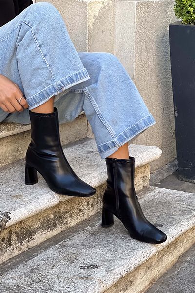 NİŞANTAŞI SHOES Mildred Black Matte Zip Detail Blunt Toe Damen-Stiefel mit Absatz