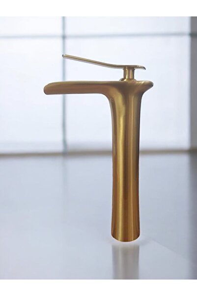 yedix yapı Seven Build Market - Matte Gold Waterfall Sink Faucet