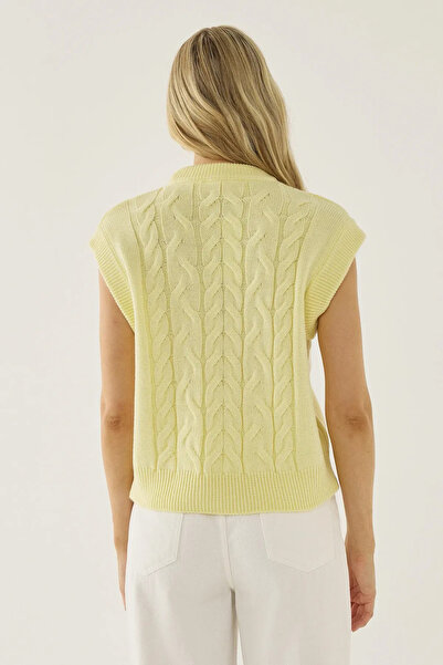 Hiccup Hair Braid Patterned Sweater