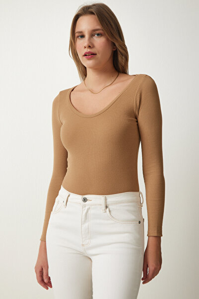 Lovelyİstanbul Πλεκτή μπλούζα με λαιμόκοψη σε σχήμα V από λύκρα - BISCUIT LGT...