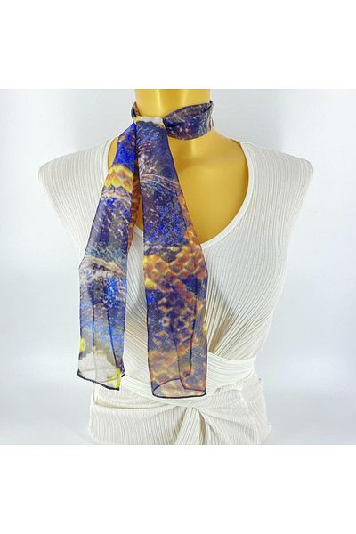 Tedz Collection PAREDORA Snakeskin Patterned Blue Short Scarf
