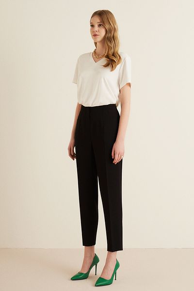 Naramaxx Collared Carrot Form Trousers