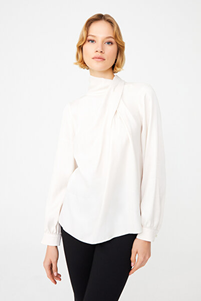 Naramaxx Yaka Burgu Detaylı Bluz