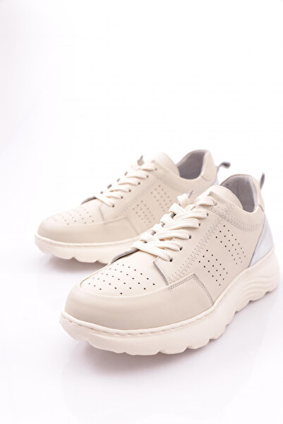 DGN 92552 Women's Lace-Up Sneakers