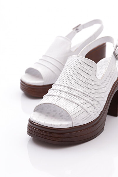 DGN Women's Side Tie Sandals White 663222