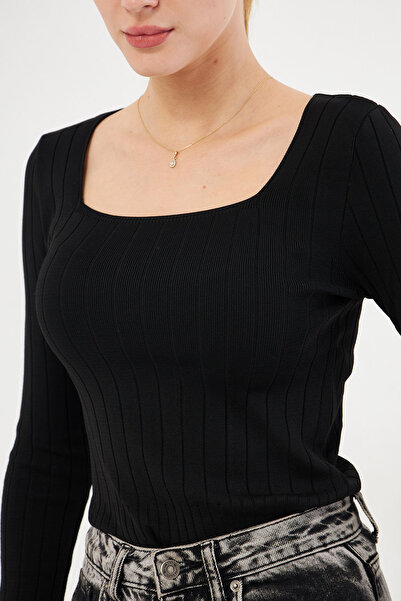 armonika Women's Black Square Collar Lycra Knitwear Blouse Arm-25K 069006