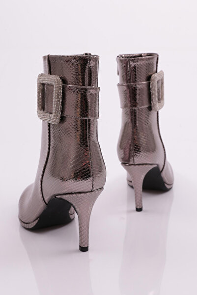 DGN Kadın Kare Tokalı Topuklu Bot Platin Yılan Metalik 435212821