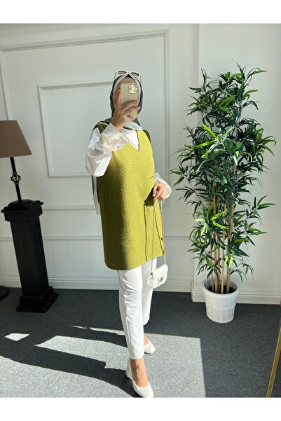 Nisa Nalbantoğlu Оливковозелен туид пуловер