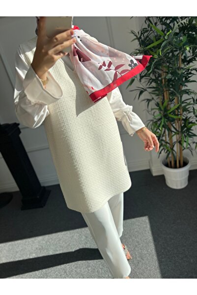 Nisa Nalbantoğlu Ecru Tweed Hijab Sweater