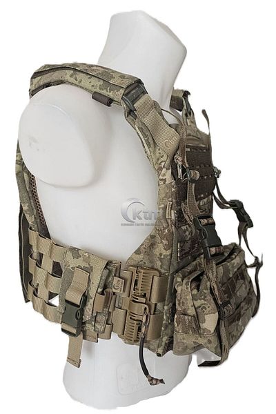 KTM Gold-Ata Assault Vest and Black Forces Set