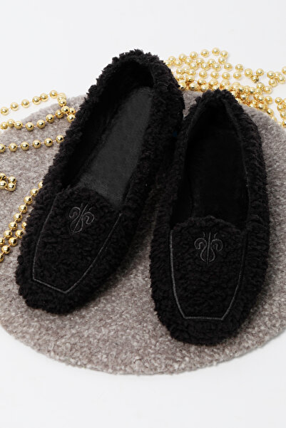 RENKLİBUTİK PELUŞ TÜYLÜ NAKIŞ DETAYLI KADIN EV AYAKKABISI BABET