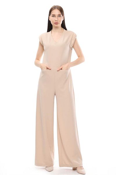 HomeStore Ärmelloser Jumpsuit mit gerüschten Schultern